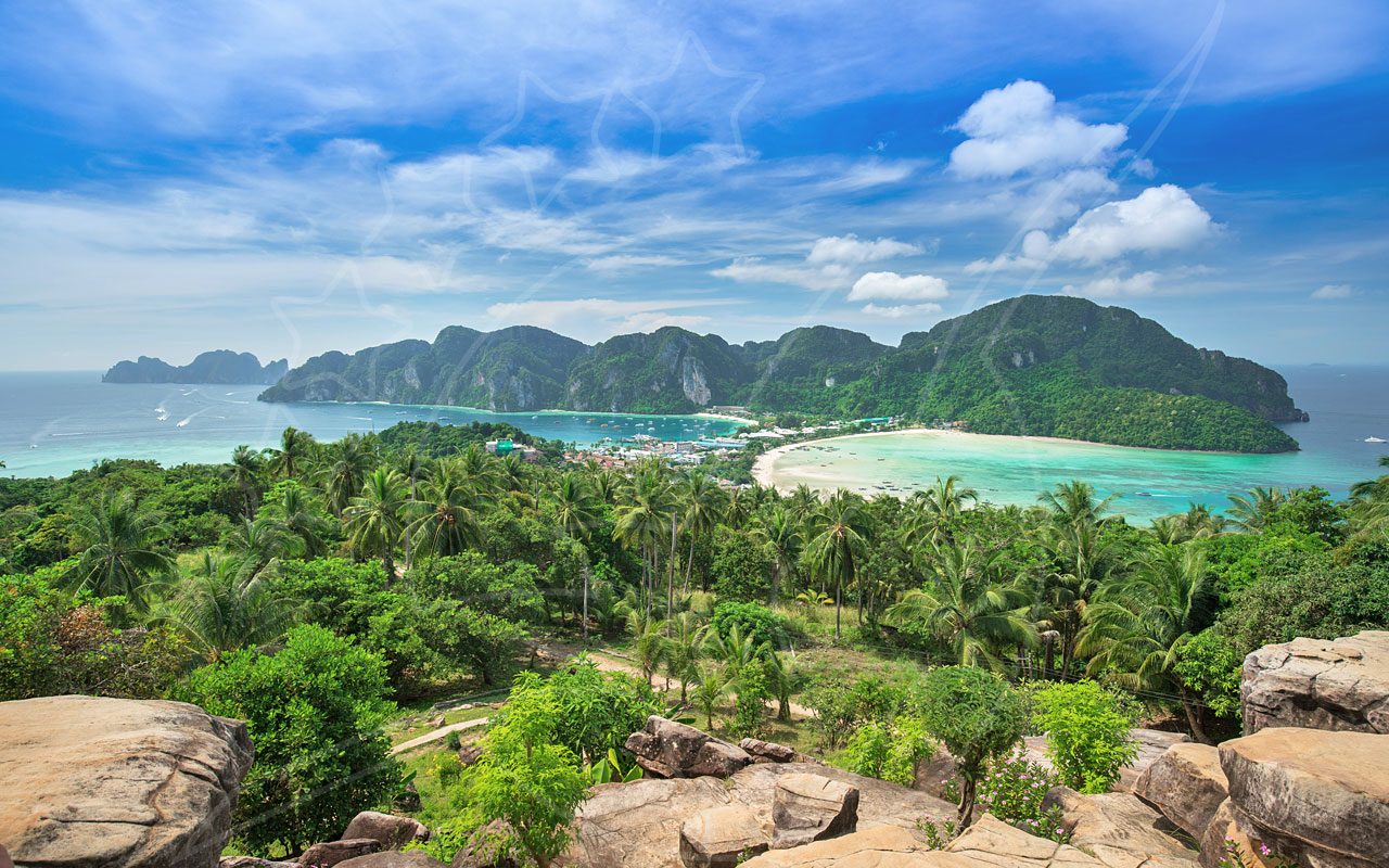 Loh Dalum Bay, Koh Phi Phi Don - Koh Phi Phi