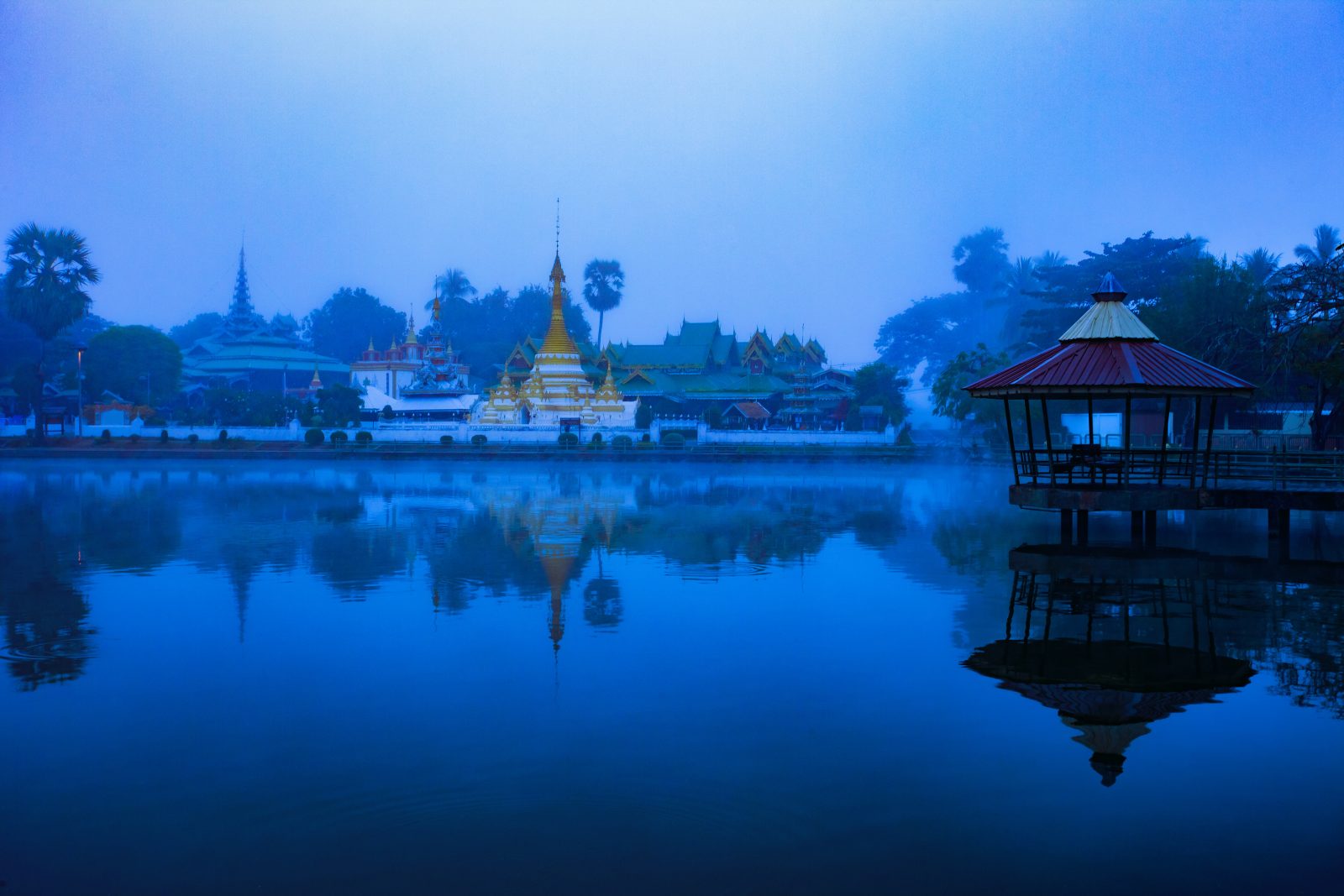 Wat Chong Kham and Wat Chong Klang, Mae Hong Son - Mae Hong Son